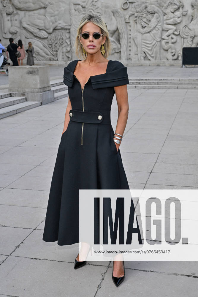 PFW Elie Saab Outside Arrivals Guest arriving at the Elie Saab show during Paris Fashion Week in Paris, France on September 28, 2024. Photo by Julien Reynaud APS-Medias ABACAPRESS.COM Paris France