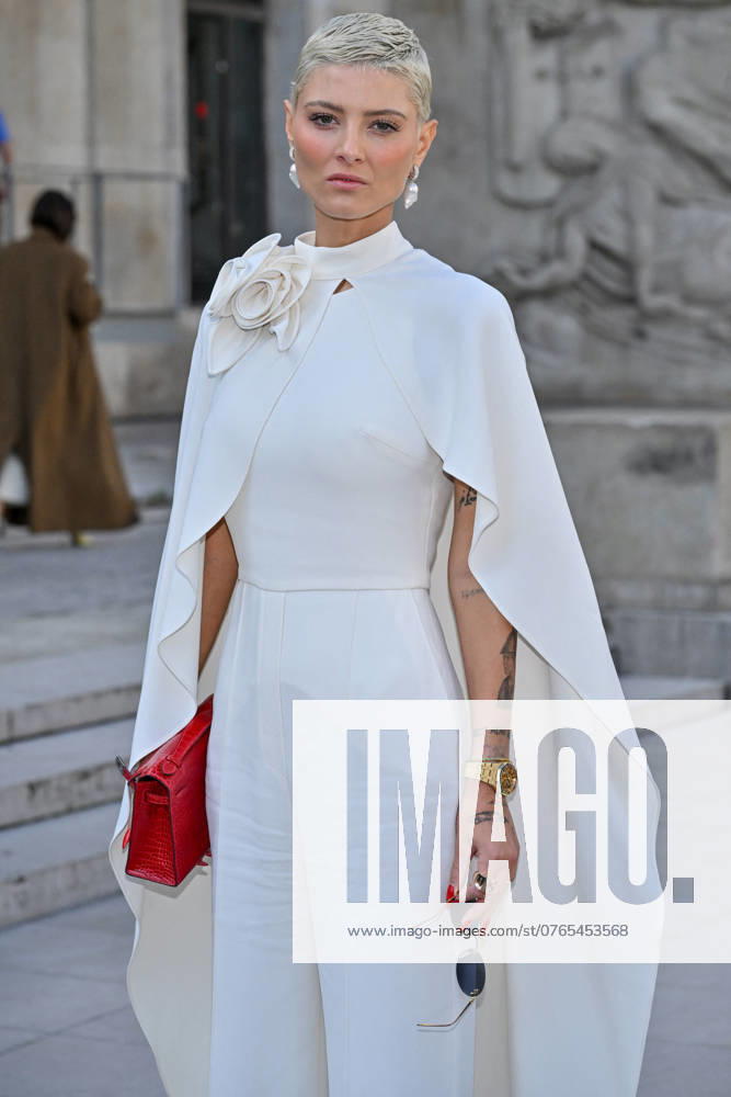 PFW Elie Saab Outside Arrivals Guest arriving at the Elie Saab show during Paris Fashion Week in Paris, France on September 28, 2024. Photo by Julien Reynaud APS-Medias ABACAPRESS.COM Paris France