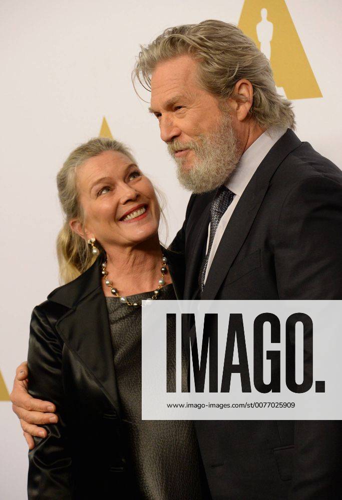 Actor Jeff Bridges and his wife Susan Bridges attend the 89th annual Academy Awards Oscar nominees luncheon at the Beverly Hilton Hotel in Beverly Hills, California on February 6, 2017. LAP20170206204 JIMxRUYMEN