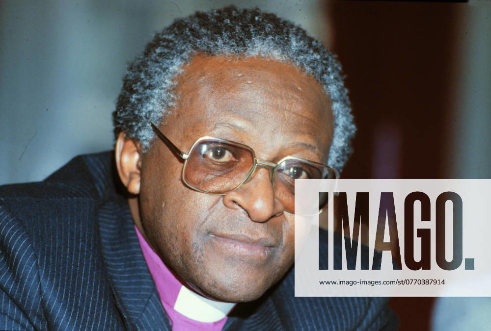 1984 SOUTH AFRICAN ARCHBISHOP AND POLITICIAN, DESMOND TUTU ON VISIT TO SWEDEN persons DESMOND TUTU sites SWEDEN Sweden sp sw
