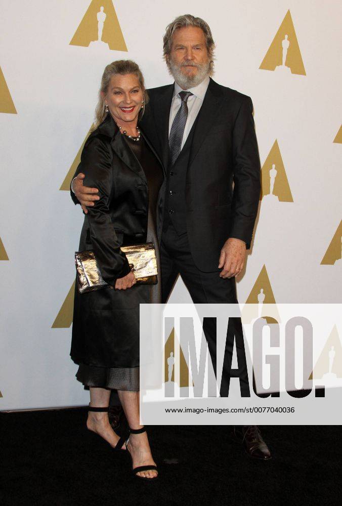 Beverly Hills, CA, United States - 6 February 2017 - Los Angeles, California - Jeff Bridges with wife Susan Geston... 89th Oscars Nominees Luncheon held in the Grand Ballroom at the Beverly Hilton Hotel in Beverly Hills. Photo Credit: AdMedia Beverly Hills United States - ZUMAa123 20170206_zaa_a123_004