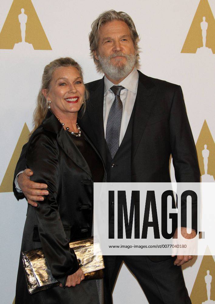 Beverly Hills, CA, United States - 6 February 2017 - Los Angeles, California - Jeff Bridges with wife Susan Geston... 89th Oscars Nominees Luncheon held in the Grand Ballroom at the Beverly Hilton Hotel in Beverly Hills. Photo Credit: AdMedia Beverly Hills United States - ZUMAa123 20170206_zaa_a123_006