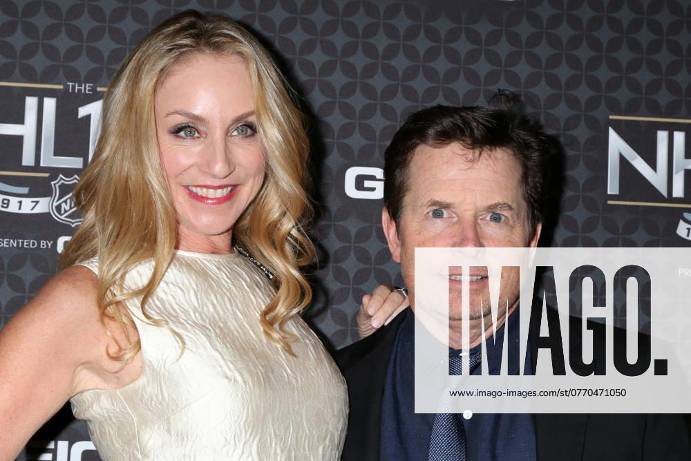 USA - NHL 100 Gala - Los Angeles LOS ANGELES - JAN 27: Tracy Pollan, Michael J. Fox at the NHL 100 Gala at Microsoft Theater on January 27, 2017 in Los Angeles, CA Los Angeles CA USA