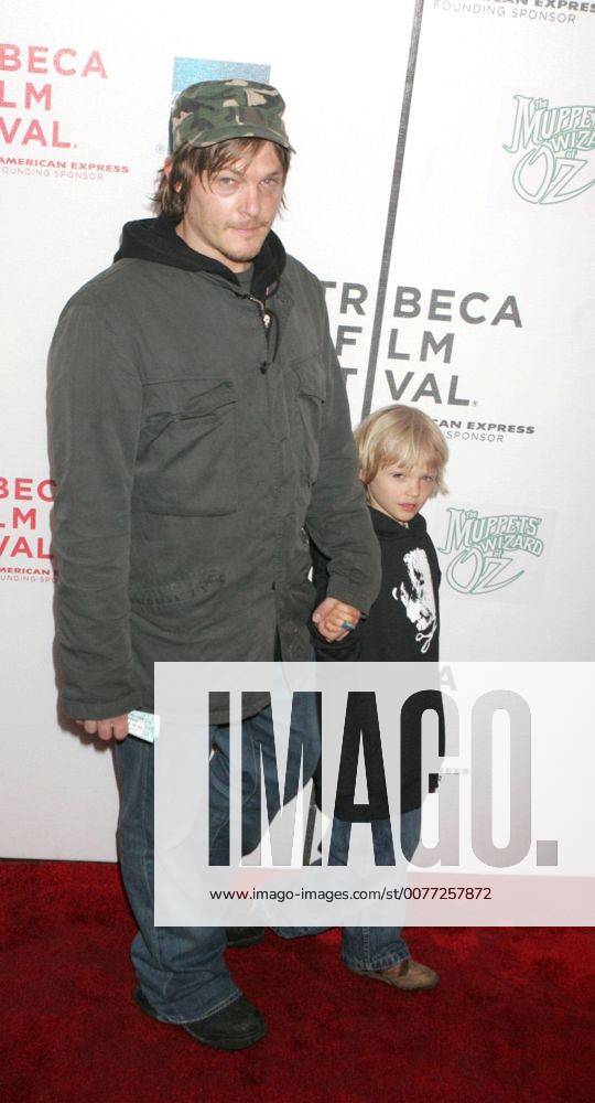 Apr 27, 2005; New York, NY, USA; Actor NORMAN REEDUS & son MINGUS at the New York premiere of The Muppets Wizard of Oz at The Fourth Annual Tribeca Film Festival held at the Tribeca Performing Arts Center. Mandatory - ZUMA 20050427_kas_k03_053