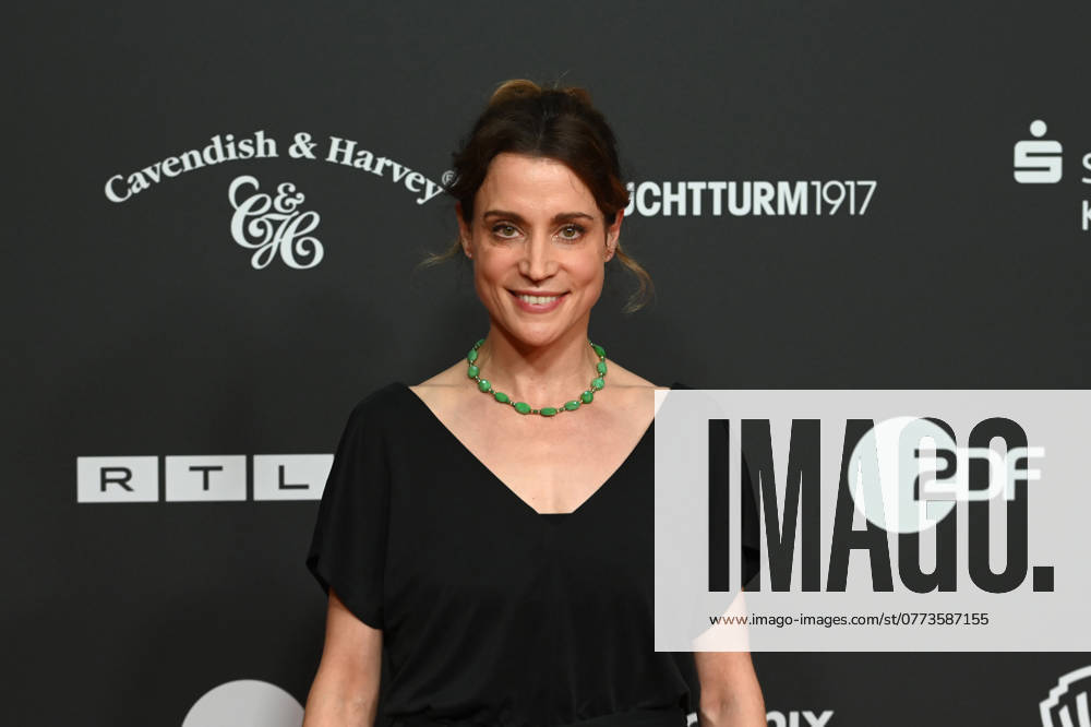 Stefanie WILPERT, Schauspielerin, Roter Teppich, Red Carpet Show, Ankunft, arrival, Eroeffnung des Film Festivals Cologne 2024 und Fotocall fuer den Film RIEFENSTAHL auf dem Film Festival Cologne 2024 in Koeln