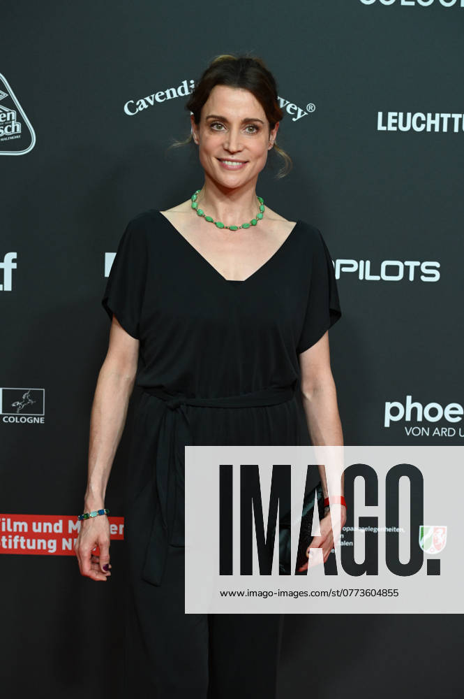 Stefanie WILPERT, Schauspielerin, Roter Teppich, Red Carpet Show, Ankunft, arrival, Eroeffnung des Film Festivals Cologne 2024 und Fotocall fuer den Film RIEFENSTAHL auf dem Film Festival Cologne 2024 in Koeln