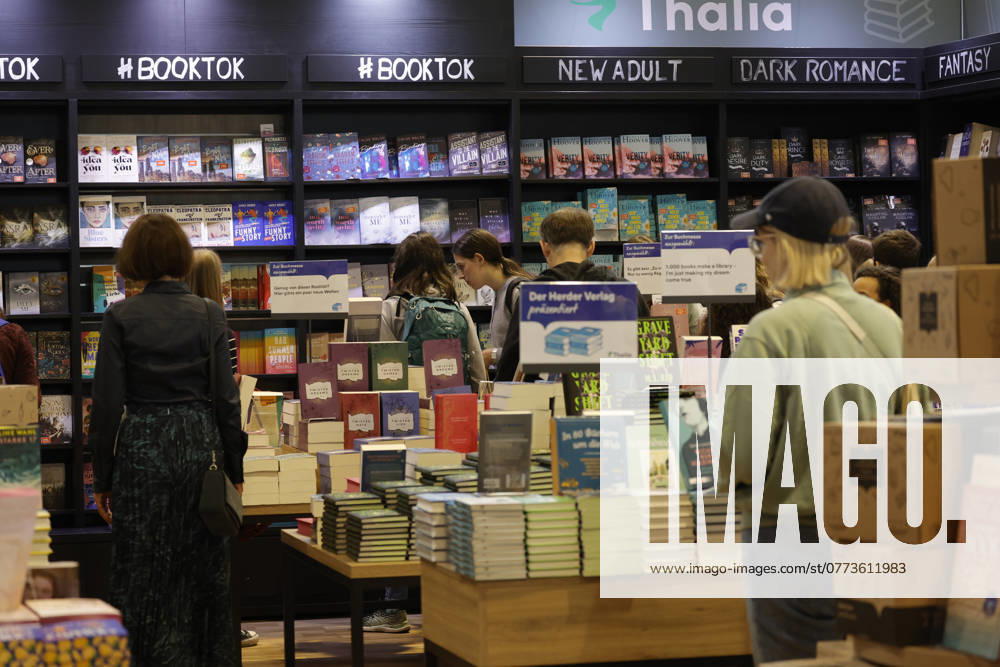 76. Frankfurter Buchmesse Impressionen 18.10.2024 Heute ab 14 Uhr für alle geöffnet 76. Buchmesse Frankfurt Halle 1.2 New Adults hier THALIA Bücherstand Frankfurt (Main) Hessen Deutschland