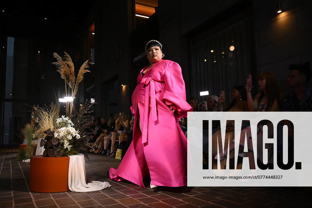 MELBOURNE FASHION WEEK PREVIEW, A model walks the runway during a Melbourne Fashion Week media preview in Melbourne, Monday, October 21, 2024. ( NO ARCHIVING, , NO USE IN BOOKS WITHOUT CONSENT Melbourne Victoria Australia