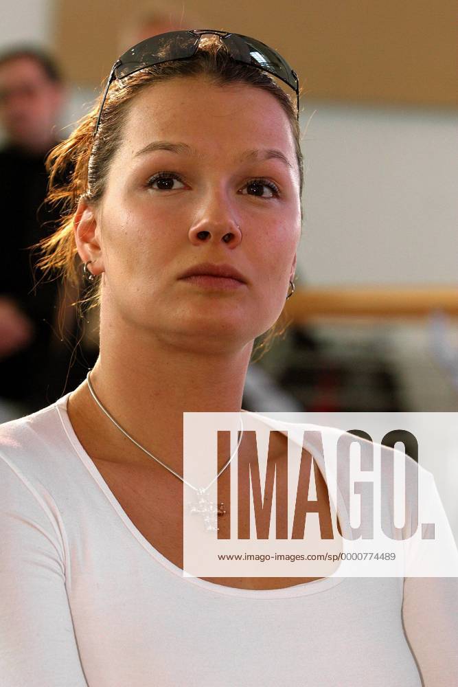 Franziska van Almsick (Deutschland) - nominiert für das Comeback des Jahres Schwimmen Damen Laureus World Sports Award 2003, Nominierung, Sportlerwahl, Schwimmsport Einzelbild Sportoscar, Award, Awards, Sport, Sports Berlin