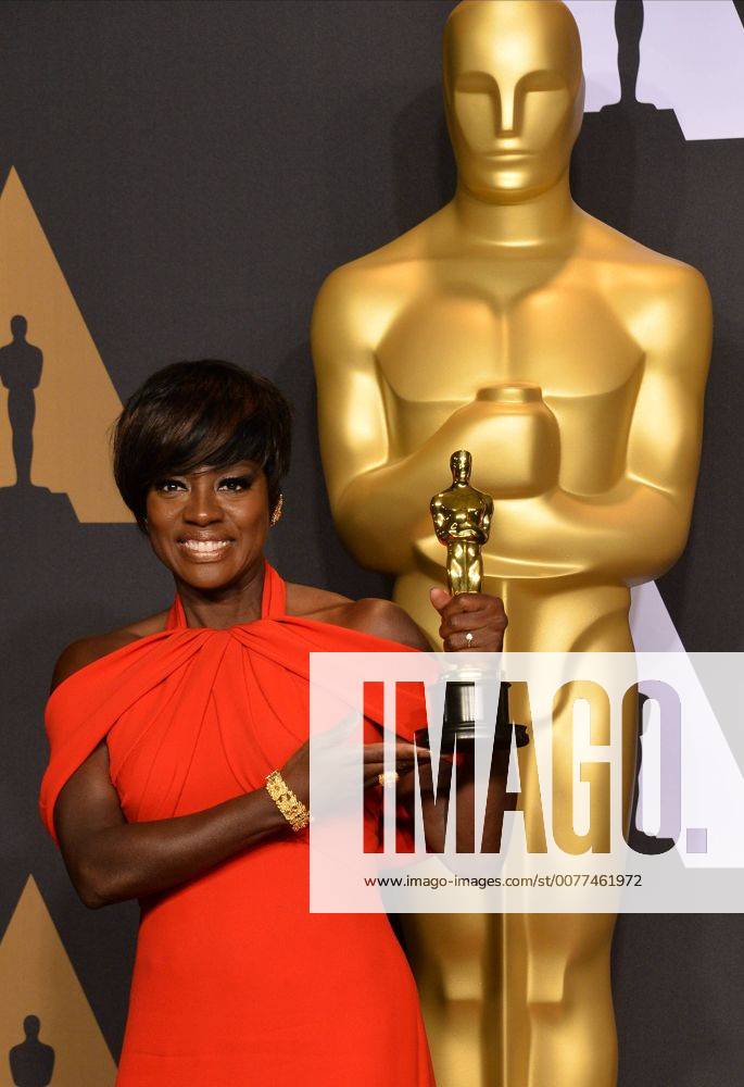 Actress Viola Davis, winner of the award for Actress in a Supporting Role for Fences , appears backstage during the 89th annual Academy Awards at Loews Hollywood Hotel in the Hollywood section of Los Angeles on February 26, 2017. LAP20170226908 JIMxRUYMEN
