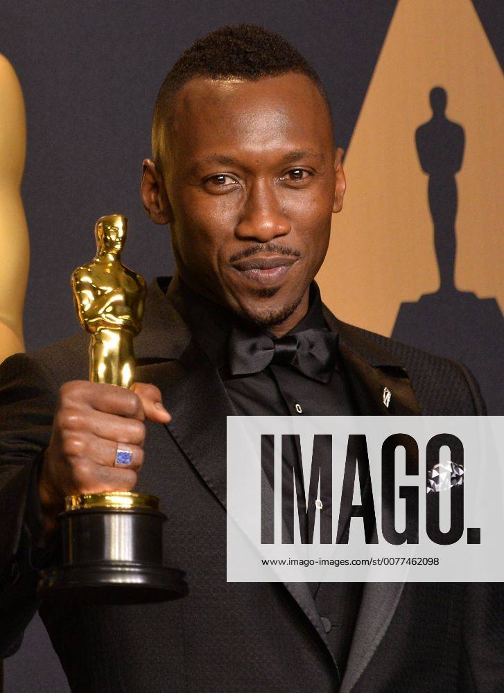 Actor Mahershala Ali, winner of the award for Actor in a Supporting Role for Moonlight , appears backstage during the 89th annual Academy Awards at Loews Hollywood Hotel in the Hollywood section of Los Angeles on February 26, 2017. LAP20170226956 JIMxRUYMEN