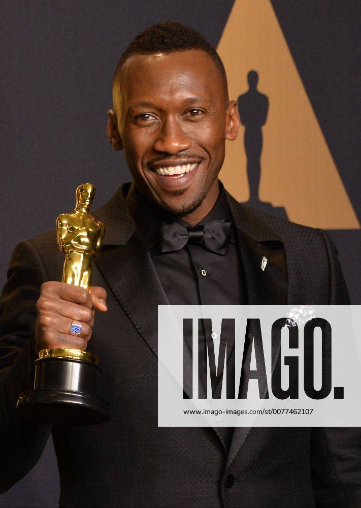 Actor Mahershala Ali, winner of the award for Actor in a Supporting Role for Moonlight , appears backstage during the 89th annual Academy Awards at Loews Hollywood Hotel in the Hollywood section of Los Angeles on February 26, 2017. LAP20170226957 JIMxRUYMEN