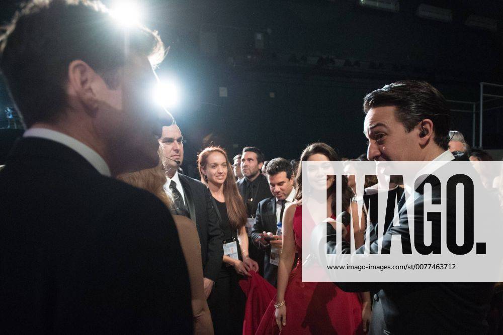 Feb 26, 2017 - Hollywood, California, U.S - AULI L CRAVALHO and LIN-MANUEL MIRANDA backstage during The 89th Oscars® at the Dolby® Theatre in Hollywood, CA on Sunday, February 26, 2017. Hollywood U.S - ZUMAz03_ 20170226_sho_z03_544