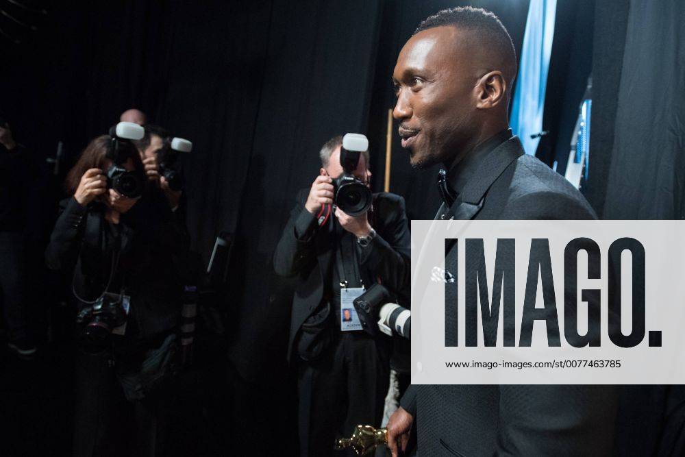Feb 26, 2017 - Hollywood, California, U.S - MAHERSHALA ALI backstage during The 89th Oscars® at the Dolby® Theatre in Hollywood, CA on Sunday, February 26, 2017. Hollywood U.S - ZUMAz03_ 20170226_sho_z03_540