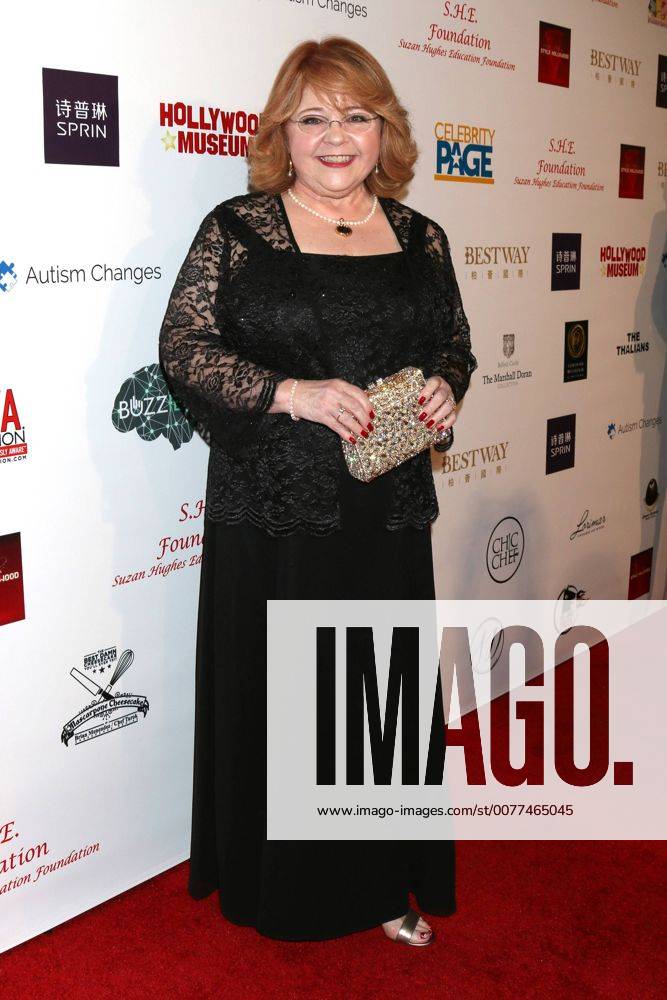 LOS ANGELES - FEB 26: Patrika Darbo at the Style Hollywood Oscar Viewing Dinner at Hollywood Museum on February 26, 2017 in Los Angeles, CA
