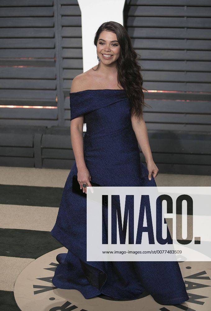 Beverly Hills, California, U.S - Auli i Cravalho on the red carpet at the 2017 Vanity Fair Oscar Party held at the Wallis Annenberg Center in Beverly Hills, California, Sunday February 26, 2017. JAVIER ROJAS PI Beverly Hills U.S. - ZUMAp124 20170227_zaa_p124_139