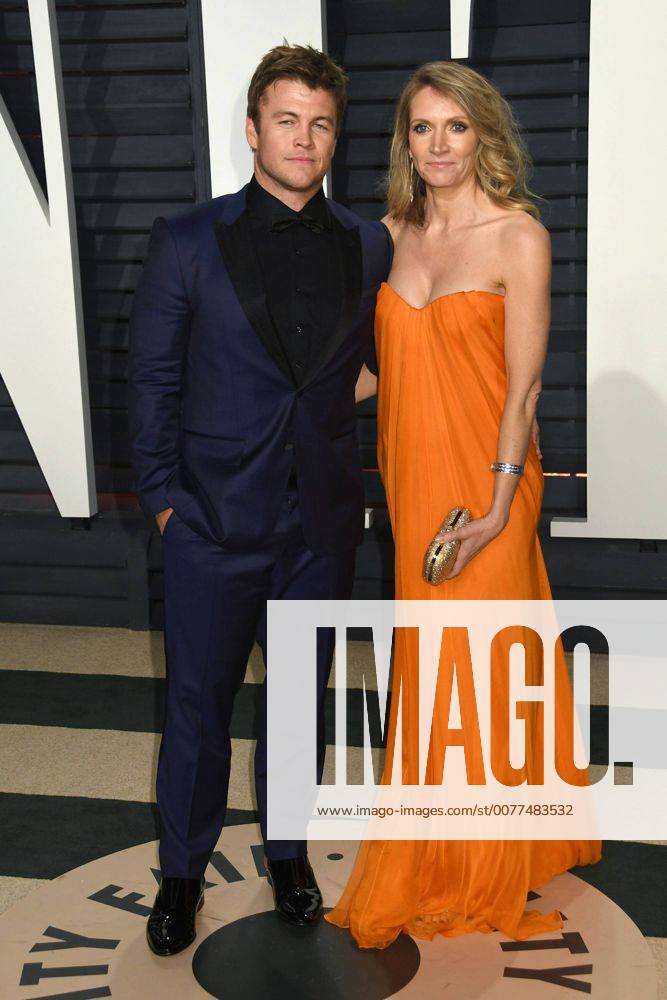 Beverly Hills, CA, United States - 26 February 2017 - Beverly Hills, California - Luke Hemsworth, Samantha Hemsworth. 2017 Vanity Fair Oscar Party held at the Wallis Annenberg Center. Photo Credit: AdMedia Beverly Hills United States - ZUMAa123 20170226_zaa_a123_1573