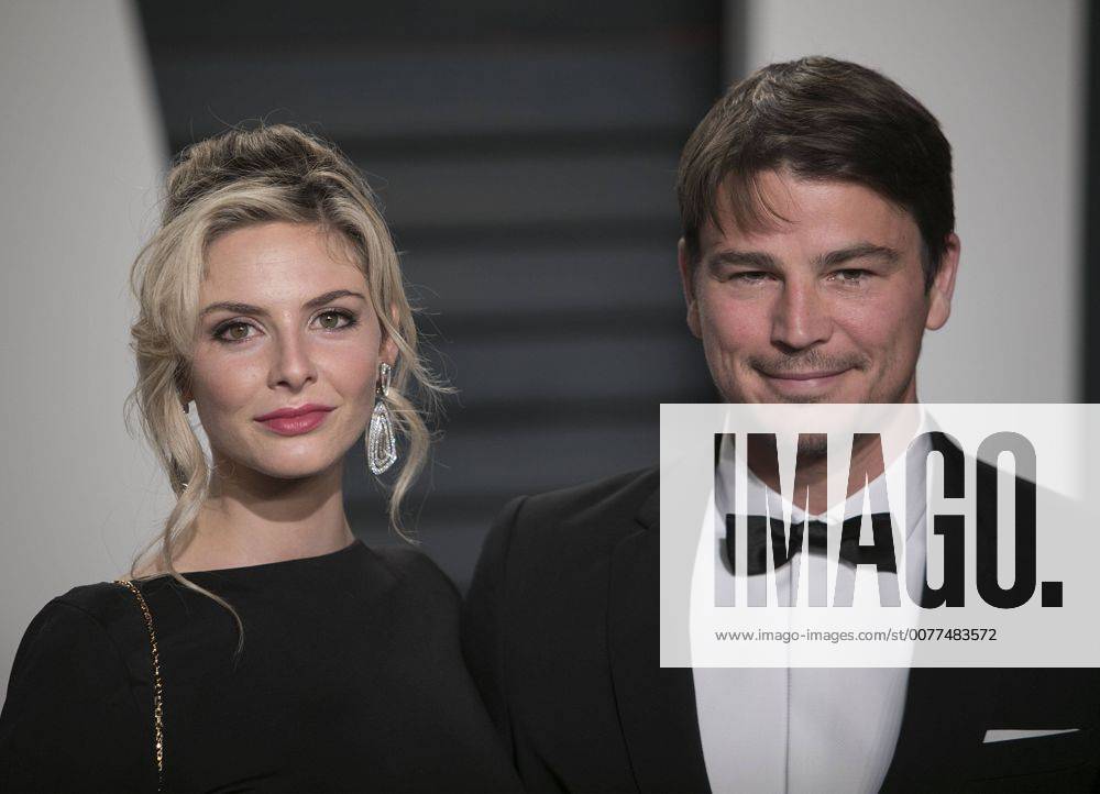 Beverly Hills, California, U.S - Josh Hartnett & Tamsin Egertonon the red carpet at the 2017 Vanity Fair Oscar Party held at the Wallis Annenberg Center in Beverly Hills, California, Sunday February 26, 2017. Beverly Hills U.S. - ZUMAp124 20170226_zaa_p124_816