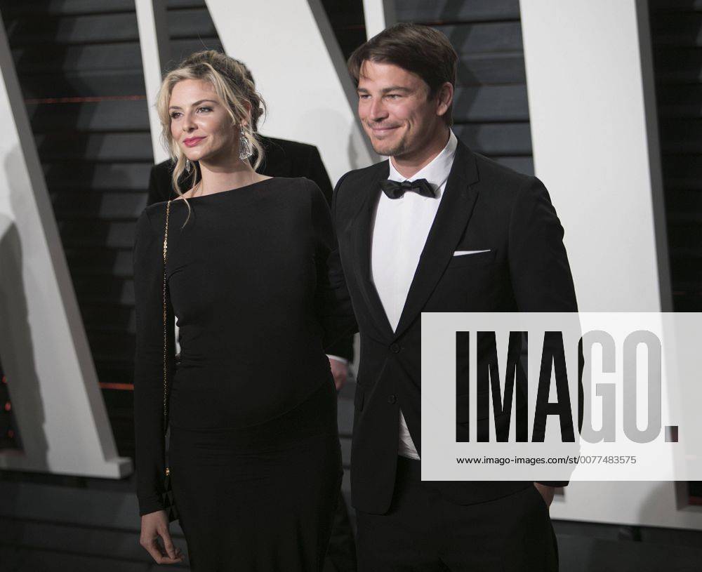 Beverly Hills, California, U.S - Josh Hartnett & Tamsin Egertonon the red carpet at the 2017 Vanity Fair Oscar Party held at the Wallis Annenberg Center in Beverly Hills, California, Sunday February 26, 2017. Beverly Hills U.S. - ZUMAp124 20170226_zaa_p124_819