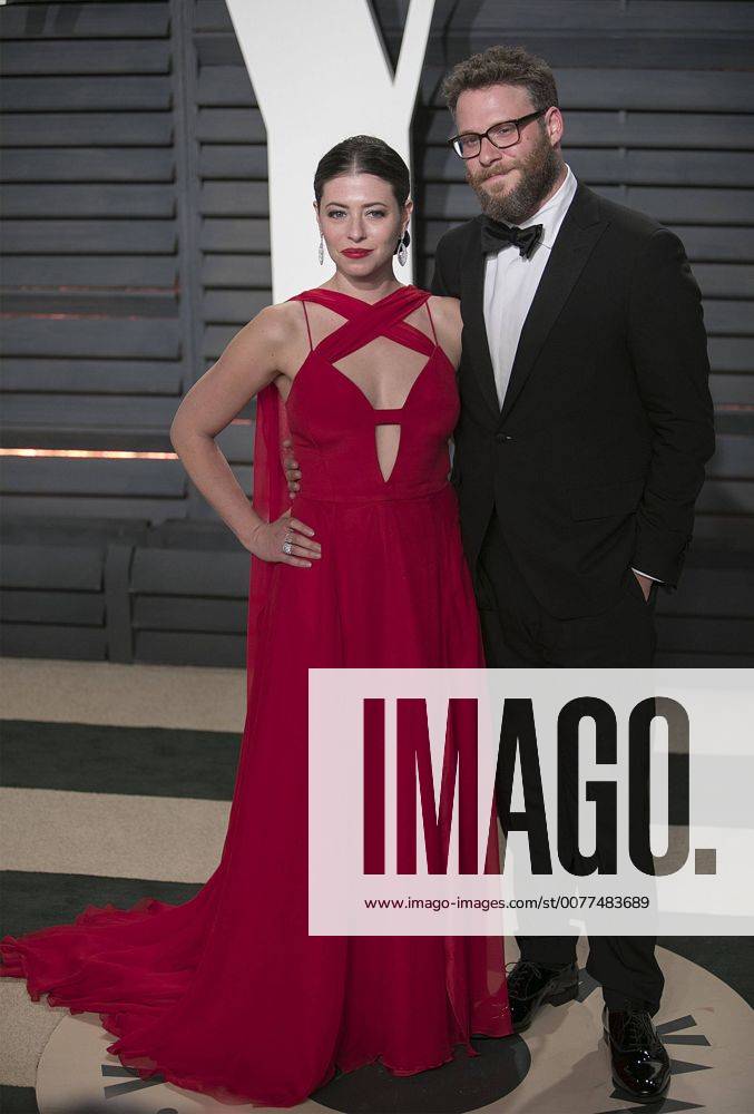 Beverly Hills, California, U.S - Seth Rogen & Lauren Miller on the red carpet at the 2017 Vanity Fair Oscar Party held at the Wallis Annenberg Center in Beverly Hills, California, Sunday February 26, 2017. Beverly Hills U.S. - ZUMAp124 20170226_zaa_p124_837