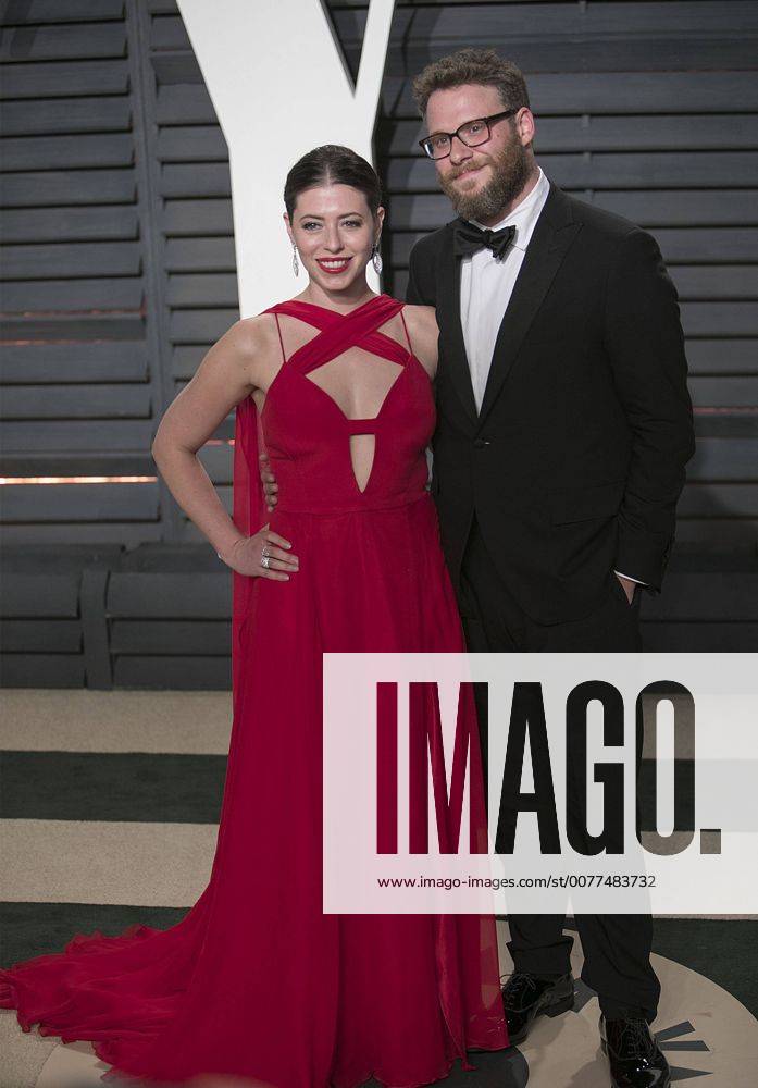Beverly Hills, California, U.S - Seth Rogen & Lauren Miller on the red carpet at the 2017 Vanity Fair Oscar Party held at the Wallis Annenberg Center in Beverly Hills, California, Sunday February 26, 2017. Beverly Hills U.S. - ZUMAp124 20170226_zaa_p124_832