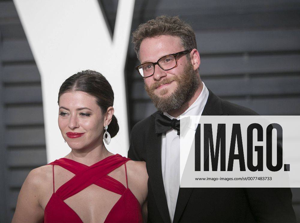 Beverly Hills, California, U.S - Seth Rogen & Lauren Miller on the red carpet at the 2017 Vanity Fair Oscar Party held at the Wallis Annenberg Center in Beverly Hills, California, Sunday February 26, 2017. Beverly Hills U.S. - ZUMAp124 20170226_zaa_p124_833