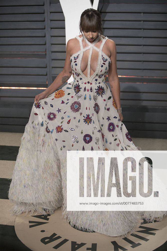 Beverly Hills, California, U.S - Jackie Cruz on the red carpet at the 2017 Vanity Fair Oscar Party held at the Wallis Annenberg Center in Beverly Hills, California, Sunday February 26, 2017. JAVIER ROJAS PI Beverly Hills U.S. - ZUMAp124 20170227_zaa_p124_158