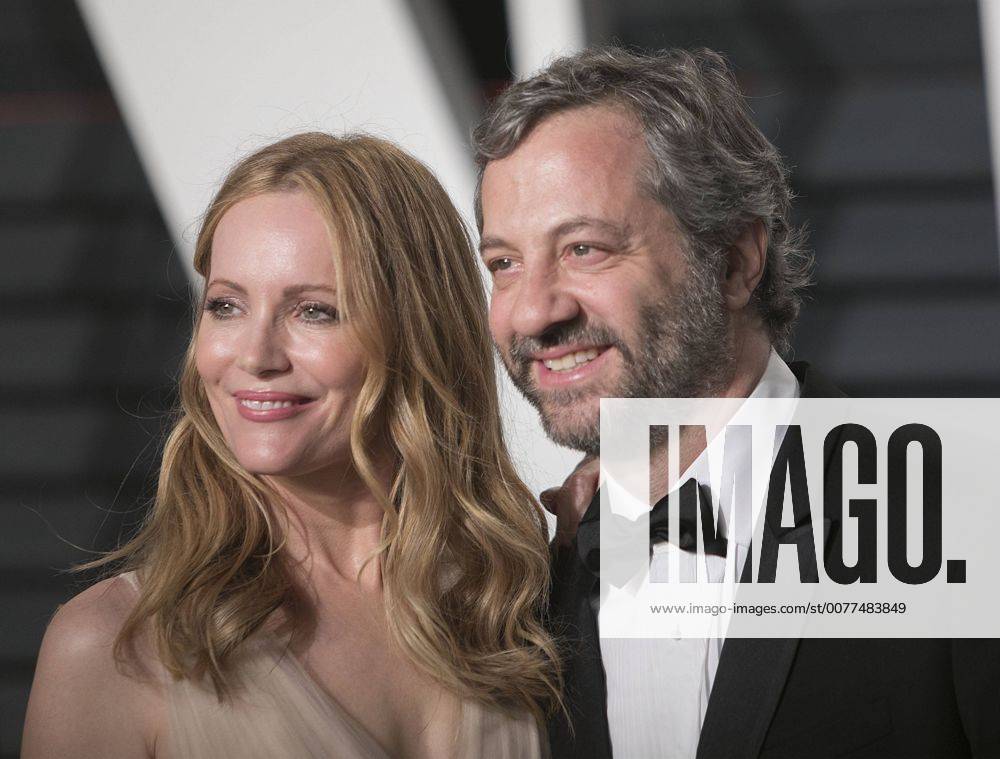 Beverly Hills, California, U.S - Leslie Mann and Judd Apatow on the red carpet at the 2017 Vanity Fair Oscar Party held at the Wallis Annenberg Center in Beverly Hills, California, Sunday February 26, 2017. Beverly Hills U.S. - ZUMAp124 20170227_zaa_p124_187