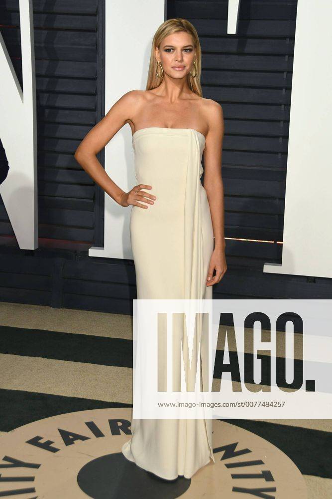 Beverly Hills, CA, United States - 26 February 2017 - Beverly Hills, California - Kelly Rohrbach. 2017 Vanity Fair Oscar Party held at the Wallis Annenberg Center. Photo Credit: AdMedia Beverly Hills United States - ZUMAa123 20170226_zaa_a123_1616