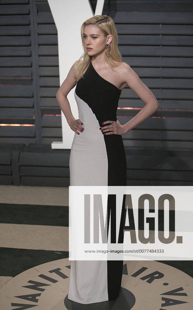 Beverly Hills, California, U.S - Nicola Peltz on the red carpet at the 2017 Vanity Fair Oscar Party held at the Wallis Annenberg Center in Beverly Hills, California, Sunday February 26, 2017. Beverly Hills U.S. - ZUMAp124 20170227_zaa_p124_167