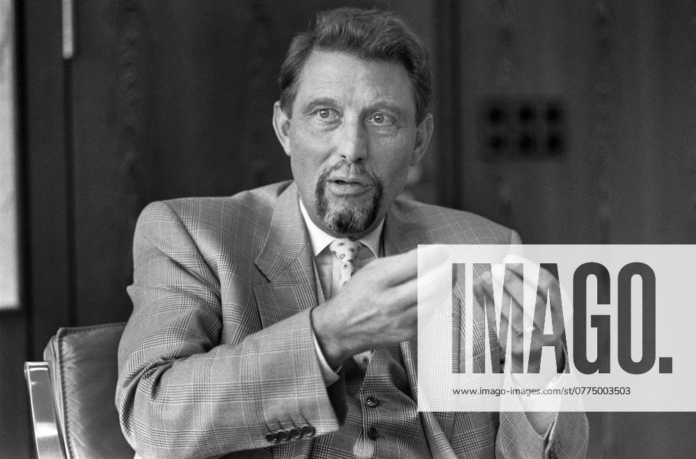 Deutschland, Luebbecke, 24.05.1994 Archiv.: 47-58-25 Fuer Ihr Archiv! Foto: Paul Gauselmann, Vorstandsvorsitzender der Gauselmann AG Fuer Ihr Archiv!