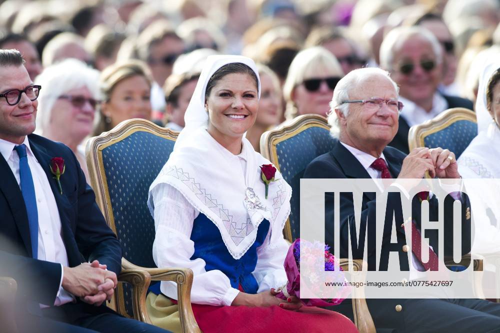 Prins Daniel, kronprinsessan Victoria, kung Carl XVI Gustaf, Victoriadagen i Borgholm, Öland 2013-07-14 (c) WIXTRÖM PETER Aftonbladet IBL Bildbyra * * * EXPRESSEN OUT * * * AFTONBLADET 85326 kungahus Sverige