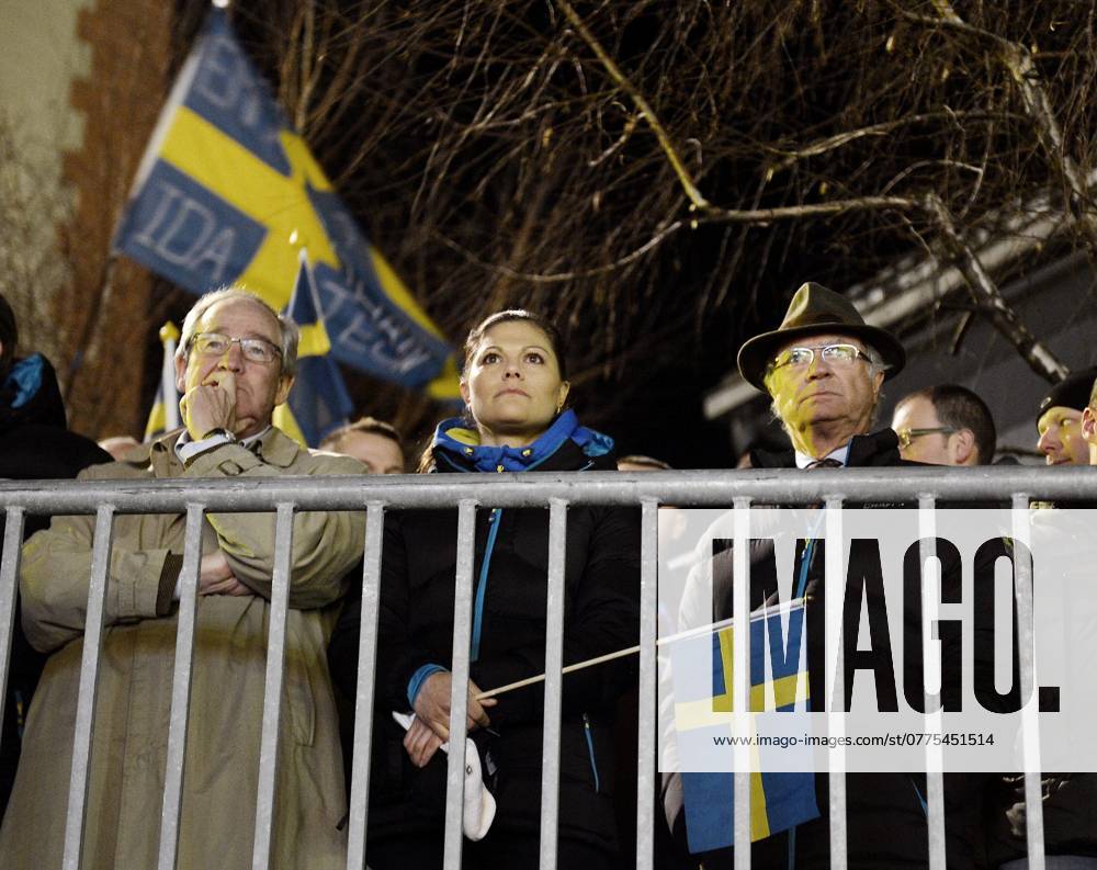 Kronprinsessan Victoria och kung Carl XVI Gustaf pa Skid-VM i Val di Fiemme 2013-02-27 (c) BARDELL ANDREAS Aftonbladet IBL Bildbyra * * * EXPRESSEN OUT * * * AFTONBLADET 2916 kungahus Sverige