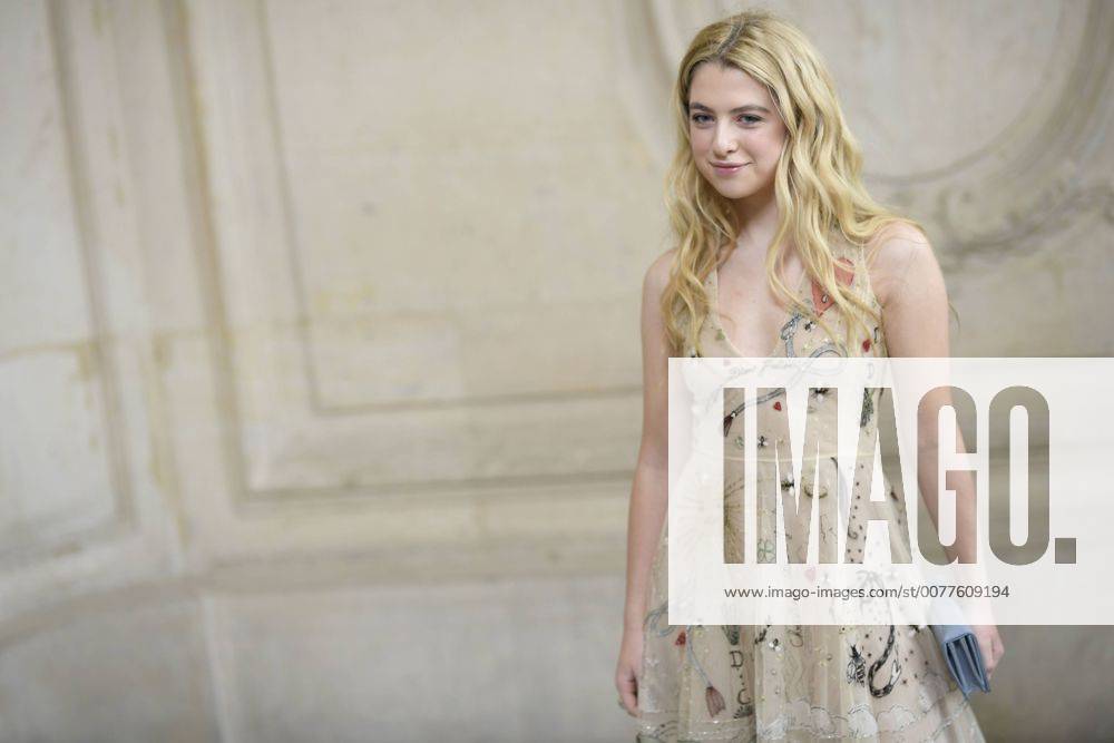 Valentin Paoli Starface 2017-03-03 Paris France Paris Fashion Week. Defile PAP Automne-hiver 2017 DIOR. Arrivees. Paris Fashion Week. Arrivals at Dior Show. Gallagher, Anais