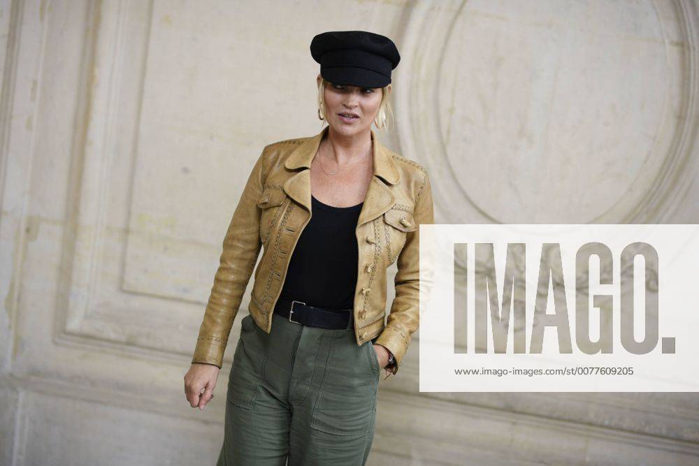 Valentin Paoli Starface 2017-03-03 Paris France Paris Fashion Week. Defile PAP Automne-hiver 2017 DIOR. Arrivees. Paris Fashion Week. Arrivals at Dior Show. Moss, Kate