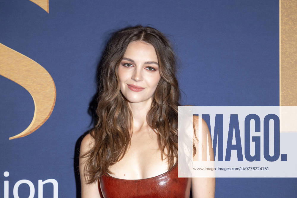 Ella Hunt attends the 2024 WWD Honors at Cipriani South Street. New York United States - ZUMAs197 20241029_aaa_s197_124