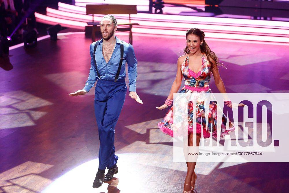 Gil Ofarim und Ekaterina Leonova bei der Let s Dance (RTL) Show am 17.03.2017 in Koeln Lets Dance RTL- 1. Show der 10. Staffel am 17.03.2017 in Koeln