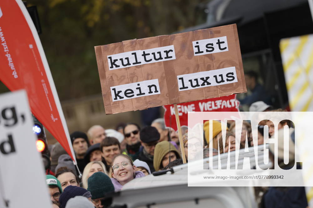Deutschland, Berlin, Platz des 18. März, Kulturabbau verhindern! Berliner Kultur gegen Kürzungen im Kulturetat!