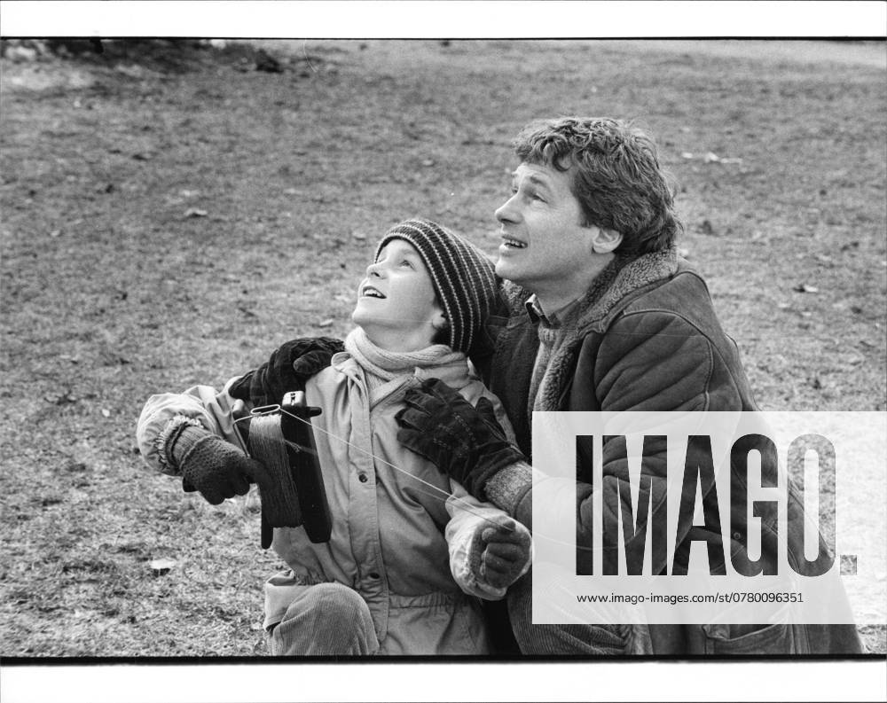 Photo GUBER The filming of Mio min Mio , film Soviet Union Sweden Norway Christian Bale, actor Great Britain he plays Benke Jum Jum and Stig Engström, actor Sweden he plays Benkes father Cast photos SWEDEN SWEDEN