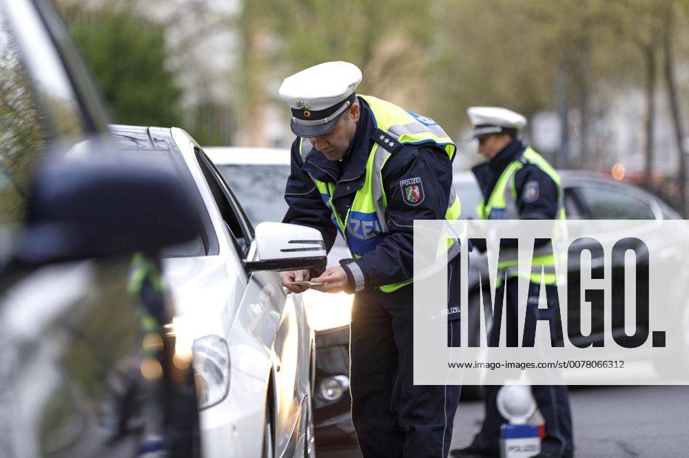 Schwerpunkt-Kontrolle der Polizei Köln auf der Luxemburger Straße. Köln, 05.04.2017 Foto:xC.xFuturexImage