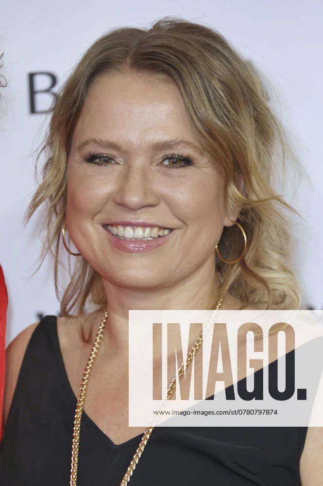 Nova Meierhenrich bei der 17. Verleihung der Goldenen Bild der Frau 2024 im Stage Theater Neue Flora. Hamburg