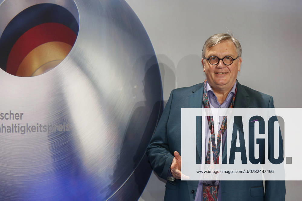 Hape Kerkeling bei der Verleihung des 17. Deutschen Nachhaltigkeitspreises 2024 im Maritim Hotel. Düsseldorf