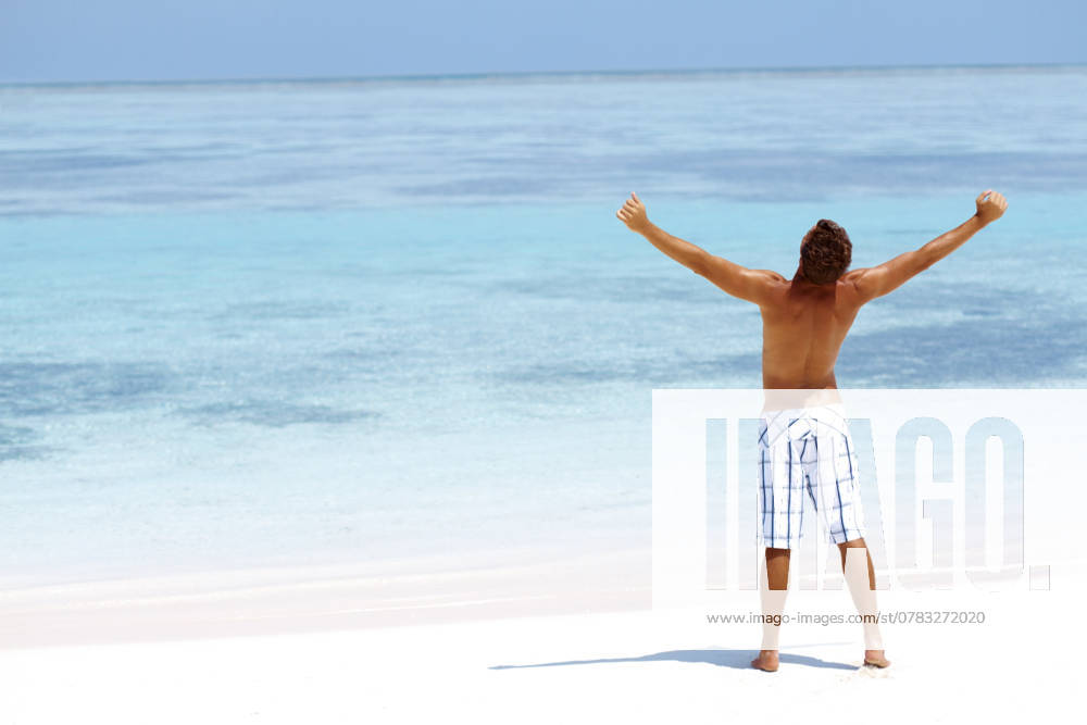 Man standing with his arms wide open on beach , 22.07.2011, model released, TTBB_ti1603329.jpg, Standing,Beach,Vacations,Freedom,Young Man,Vitality,Muscular,Relaxation,Summer,Sea,Celebration,Solitude,Harmony,Arms Outstretched,Joy,One Young Man Only,Horizontal,Outdoors,Day,Shirtless,25-29 Years,One Person,Rear View,Full Length,Horizon Over Water,Caucasian Ethnicity,Swimming Shorts,Holiday,Free,Youngster,Man,Male,Relaxing,Summertime,Celebrating,Solitary,Solitariness,Harmonious,Outstretching Arms,Daytime,One Person Only