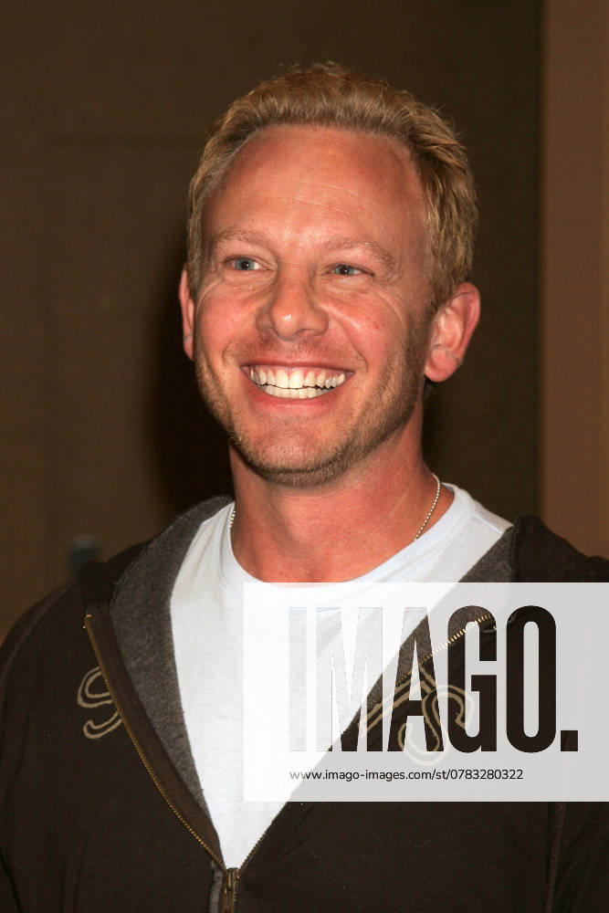 Ian Ziering at the Beverly Hills 90210 and Melrose Place First Season DVD Launch. Beverly Hilton Hotel, Beverly Hills, CA. 11-03-06 , 11495902.jpg, fame, talent, famous, celebrity, popular, person, event, people, star, entertainment,