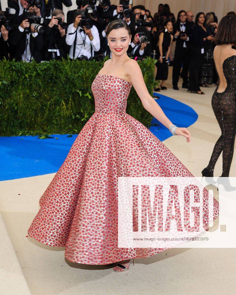 New York, NY, United States - 01 May 2017 - Miranda Kerr. 2017 Metropolitan Museum of Art Costume Institute Benefit Gala at The Metropolitan Museum of Art. Photo Credit: Christopher Smith AdMedia New York United States - ZUMAa123 20170501_zaa_a123_189