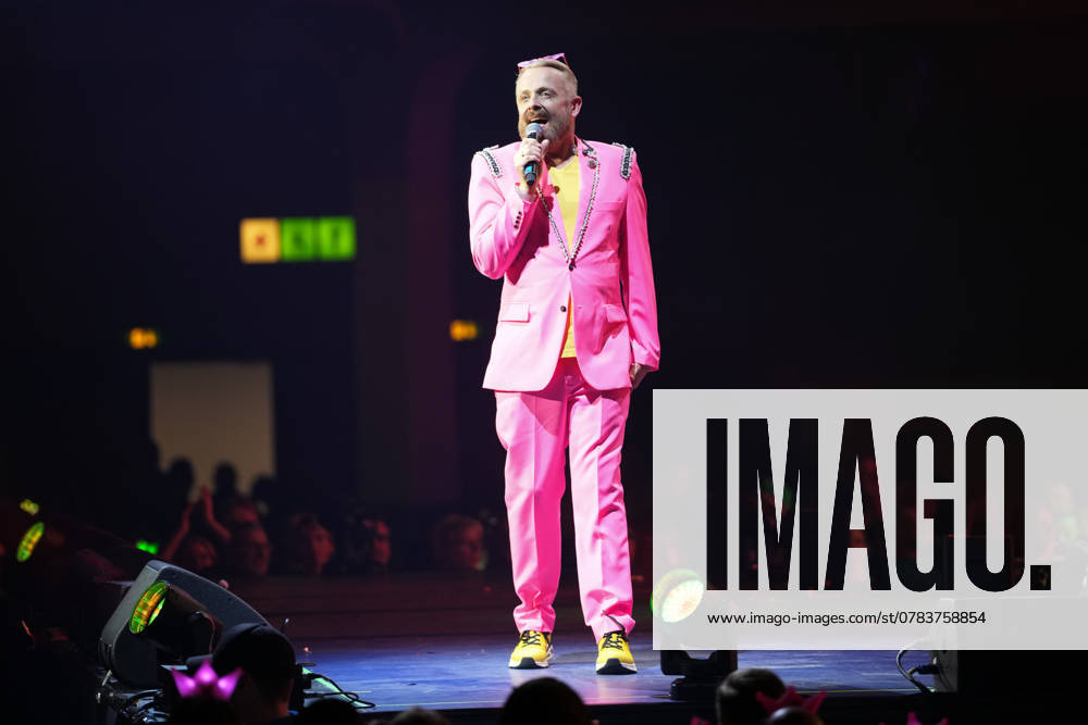 Die Schlagernacht des Jahres 2024. Die Schlagernacht des Jahres am 07.12.2024 in der in der Festhalle Frankfurt mit Sänger Ross Antony. Frankfurt Festhalle Hessen