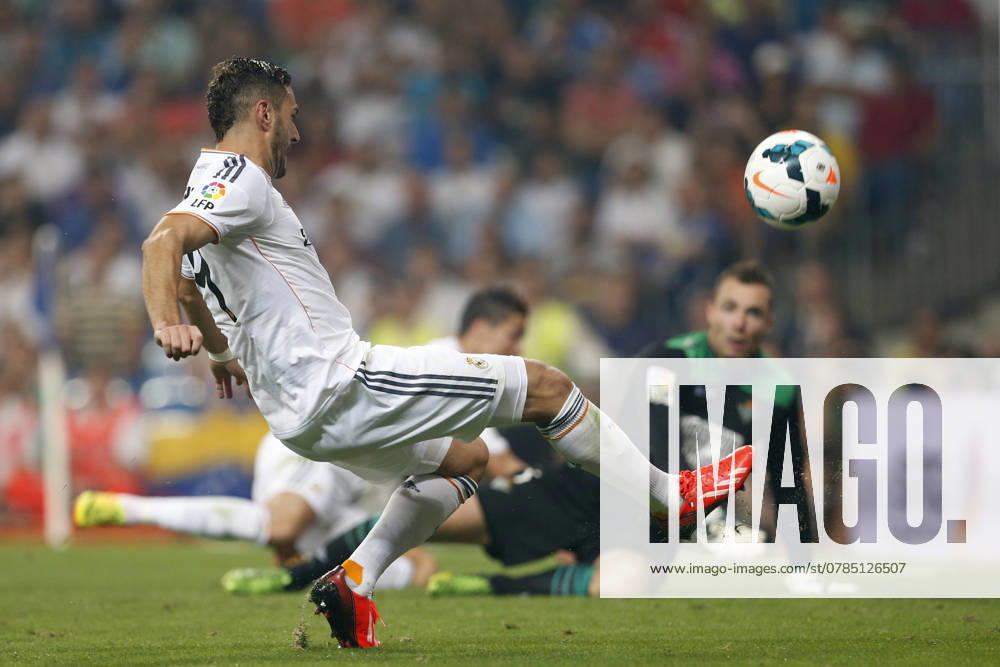 Real Madrid s Karim Benzema during la liga match on august 18th, 2013. Photo: Cesar Cebolla ALFAQUI