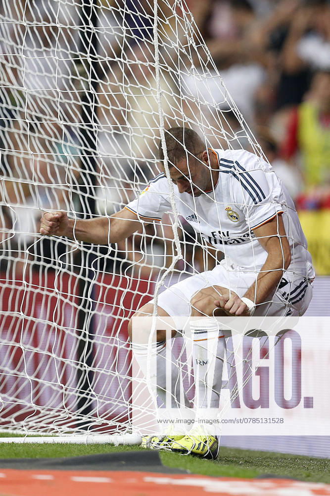 Real Madrid s Karim Benzema during La Liga match on september 22nd 2013. Photo: Cesar Cebolla ALFAQUI MADRID Spain