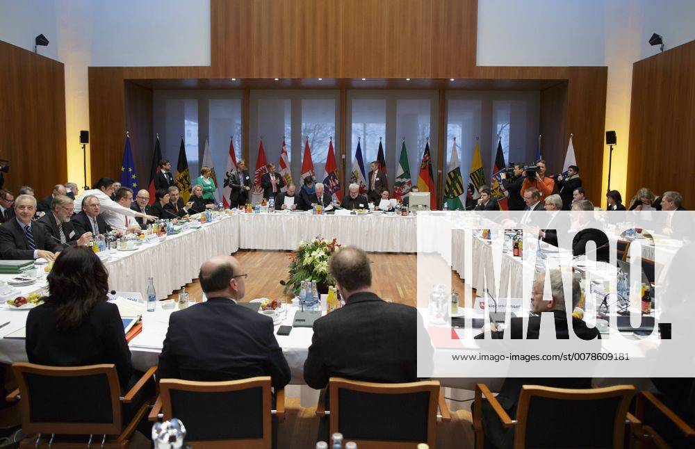 Konferenz der Regierungschefinnen und Regierungschefs der Bundeslaender in der Landesvertretung Baden-Wuerttemberg. Berlin, 12.12.2013. Berlin Deutschland