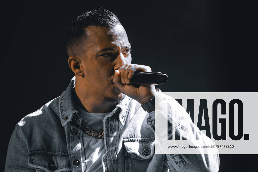 Düsseldorf, Mitsubishi Electric HALLE, Der Rapper farid Bang (Farid Hamed El Abdellaoui) performt bei der GoodFellas Tour 2024 NRW Deutschland